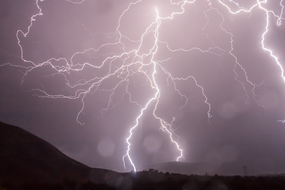 Defesa Civil alerta para chuva mais volumosa e por menos tempo no fim de semana em SP | Brasil