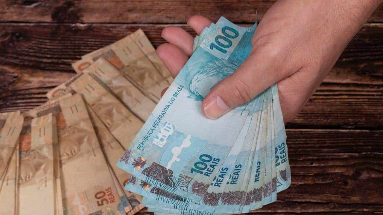 prazo para sacar R$ 8,6 bilhões termina hoje