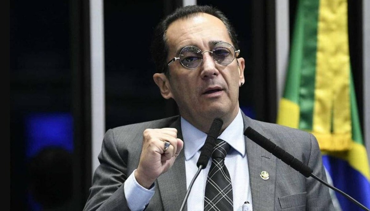 Na CPI das apostas esportivas, Kajuru critica decisão de Mendonça de garantir habeas corpus a Deolane Bezerra | Política