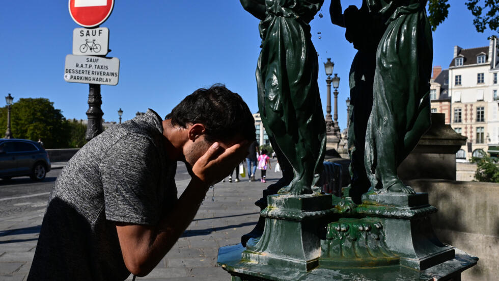 Como a França está desprivatizando suas águas