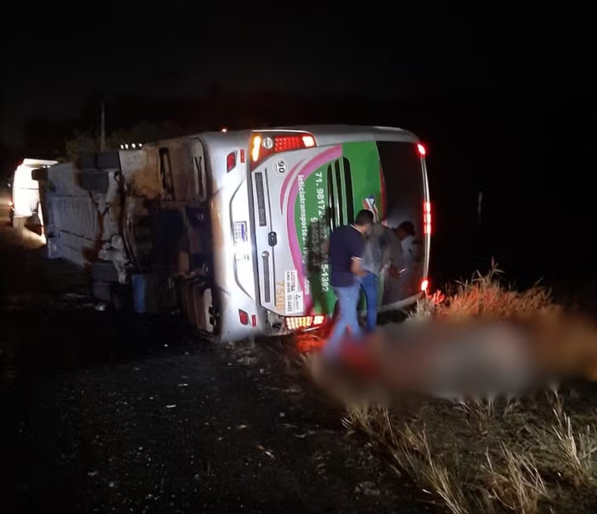 Quatro mulheres morrem e outras 15 pessoas ficam feridas em acidente de ônibus em Salvador | Brasil