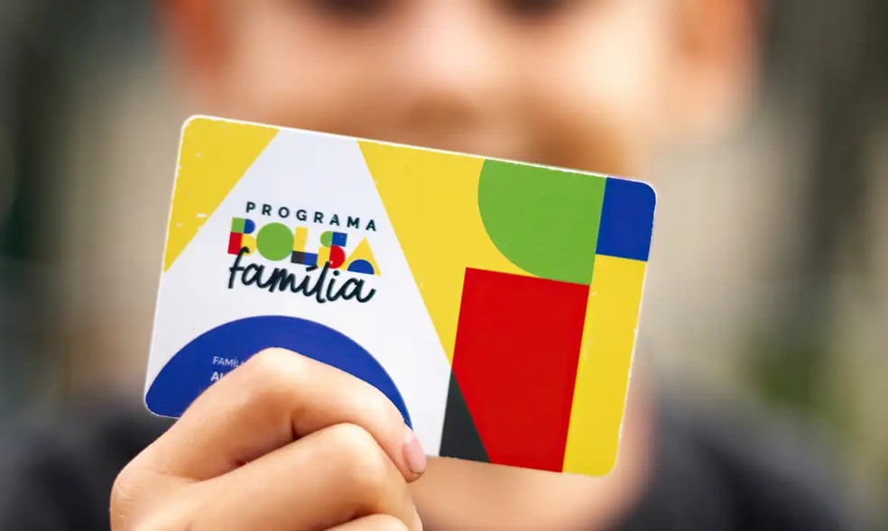 Ajustes na liberação do Bolsa Família podem ajudar governo a cortar gastos, diz secretário | Brasil
