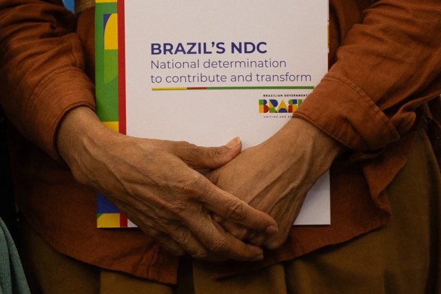 Brasil apresenta novas metas e tenta influenciar negociação