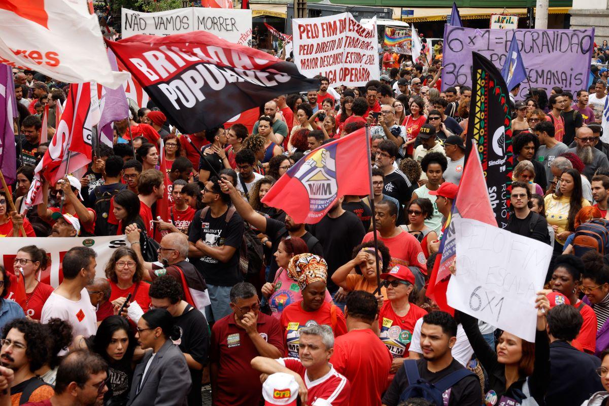 Capitais brasileiras registram protestos contra a escala 6x1 - PontoPoder