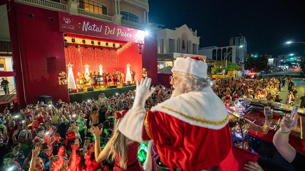 Del Paseo anuncia chegada do Papai Noel e show dos Bolofofos neste sábado (09) - Ceará