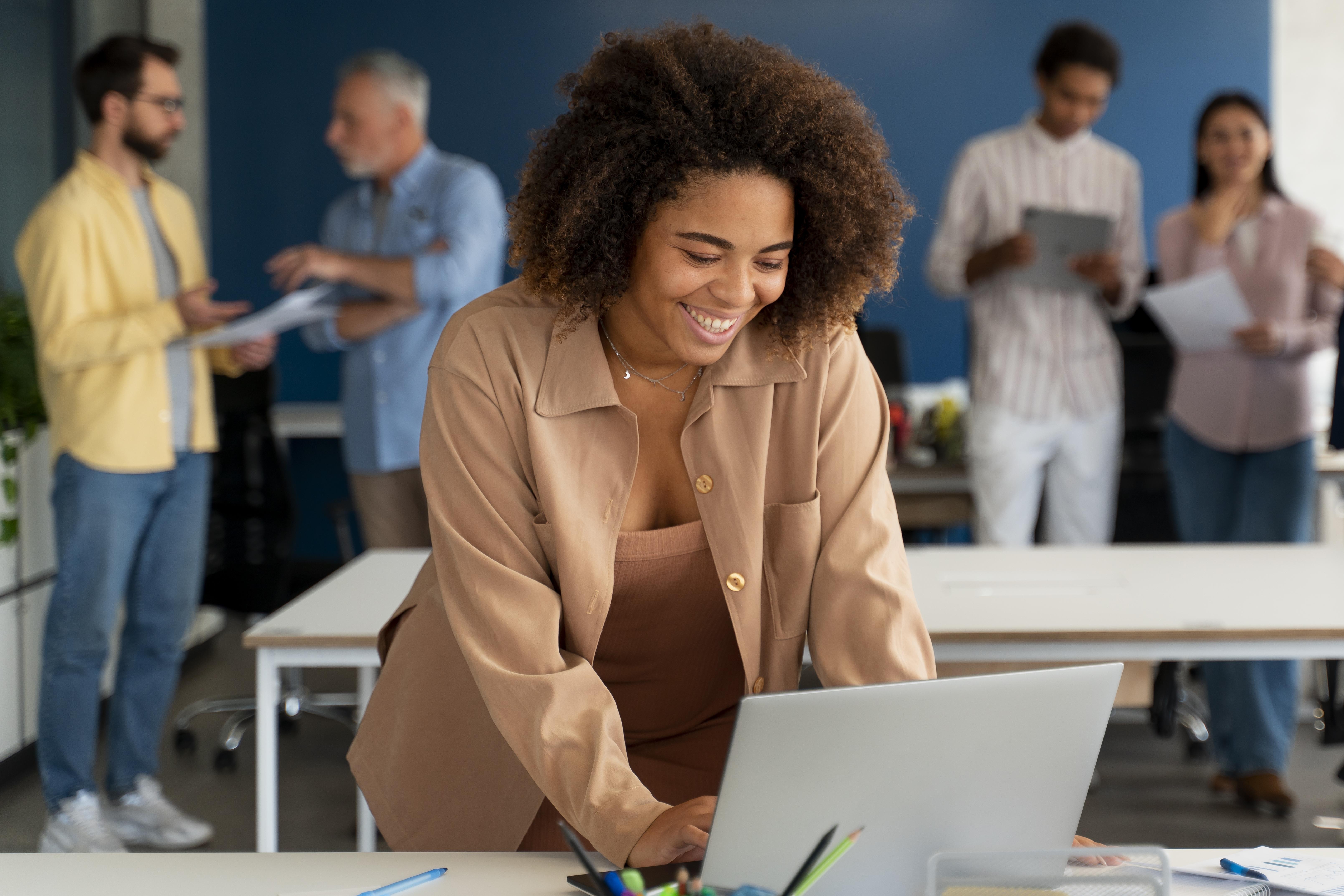 Descubra o que mais motiva líderes e liderados nas empresas