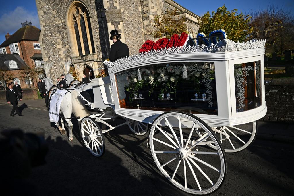 Ex-integrantes do One Direction comparecem ao funeral de Liam Payne na Inglaterra; veja imagens - Zoeira
