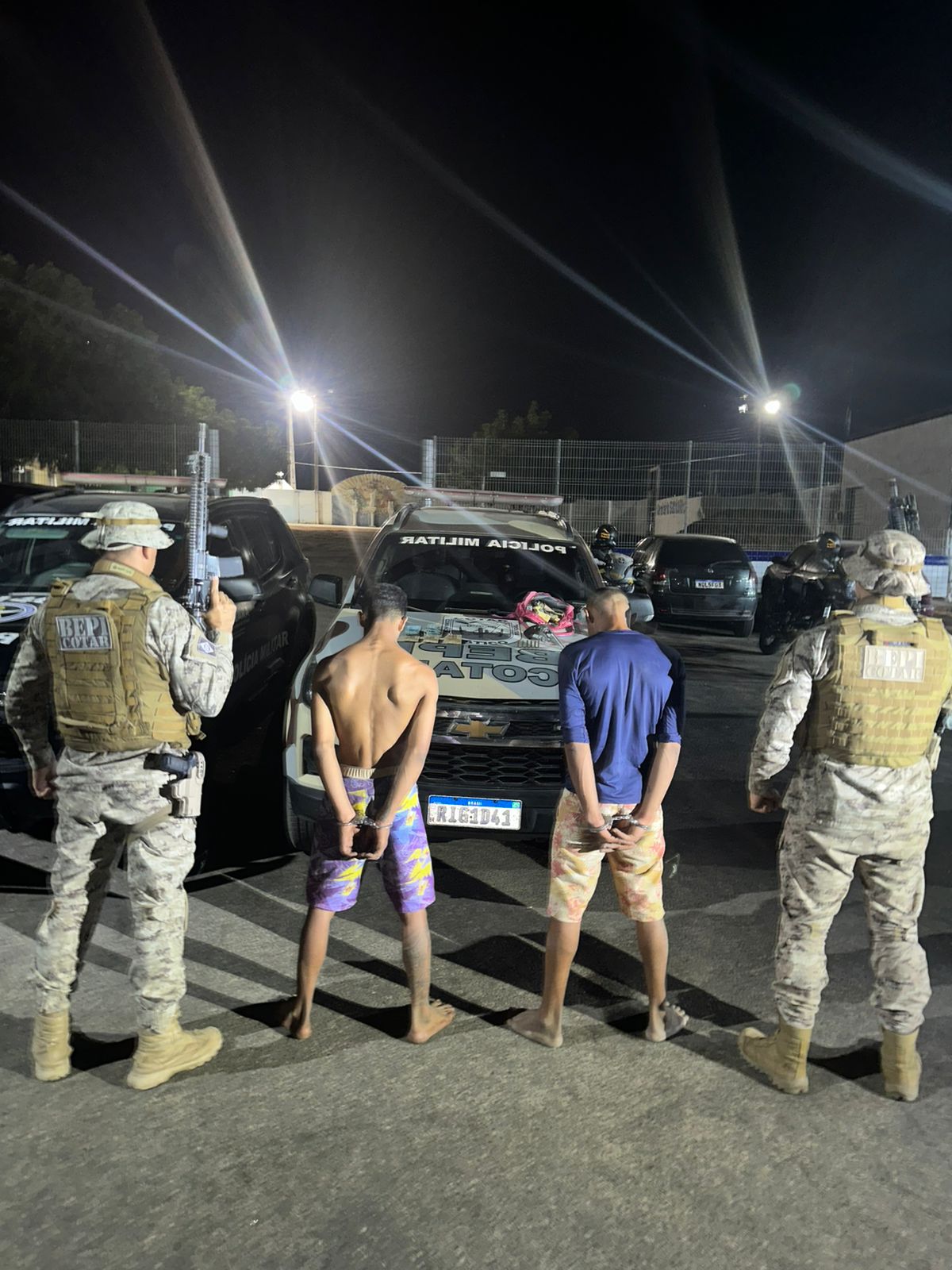 Policiais prendem autores de assalto no Distrito de Sucesso. Dinheiro recuperado e arma apreendida. – Blog Tony Sales