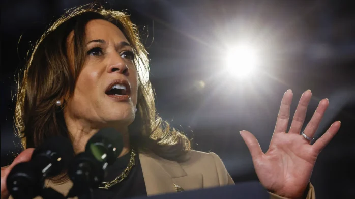Kamala Harris diz que votou pelo correio nas eleições presidenciais dos EUA