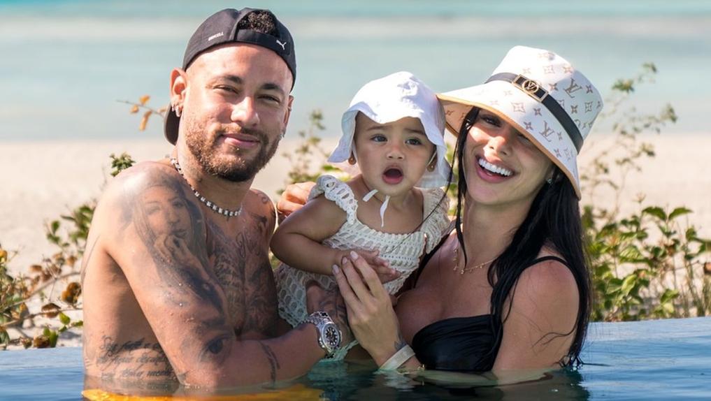 Mavie, filha de Neymar, ganha festa de aniversário de 1 ano; veja cantores que irão se apresentar - Zoeira