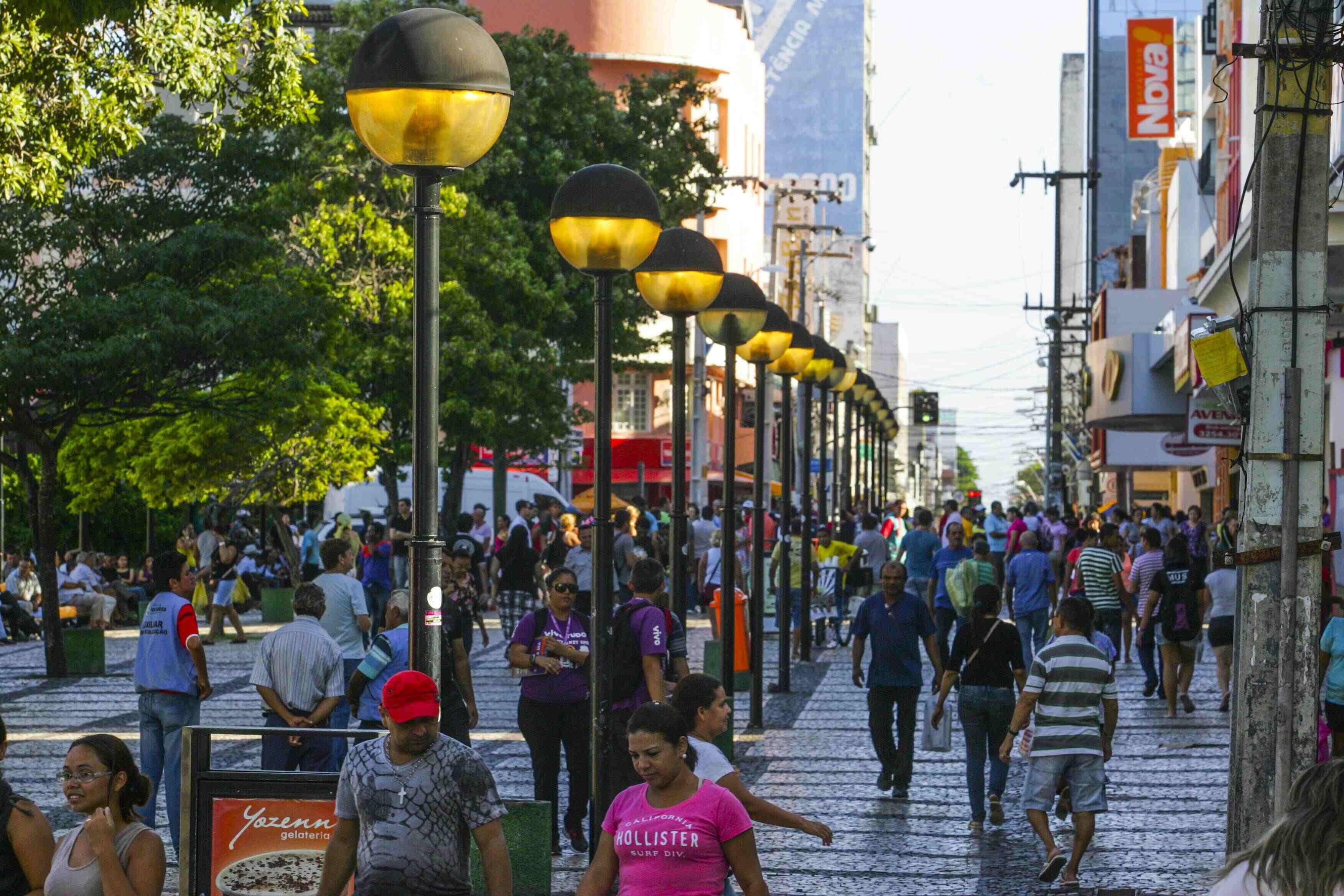 No fim do mandato, Sarto quer entregar iluminação e semáforos por até R$ 4,1 bilhões para setor privado - PontoPoder