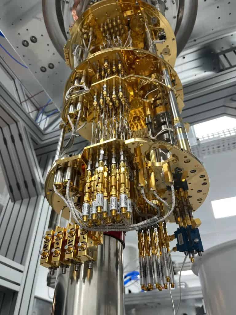Nvidia/Quantum Machines perto de computador quântico sem erros