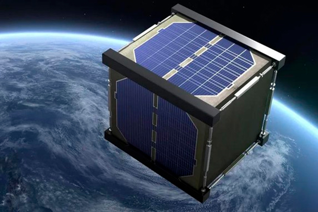 Primeiro satélite feito de madeira é lançado ao e...