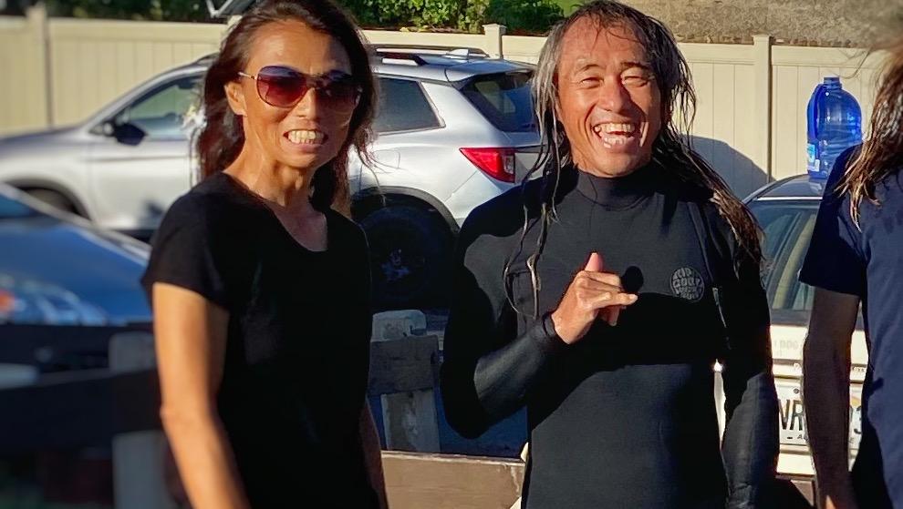 Tubarão arranca perna de surfista de 61 anos em ataque no Havaí - Mundo