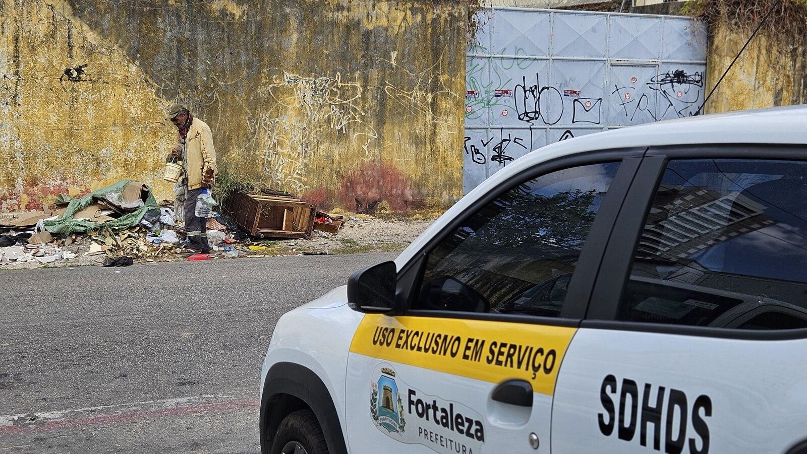 Unidade que acolhe população de rua em Fortaleza é fechada: 'E agora o povo vai para onde?' - Ceará