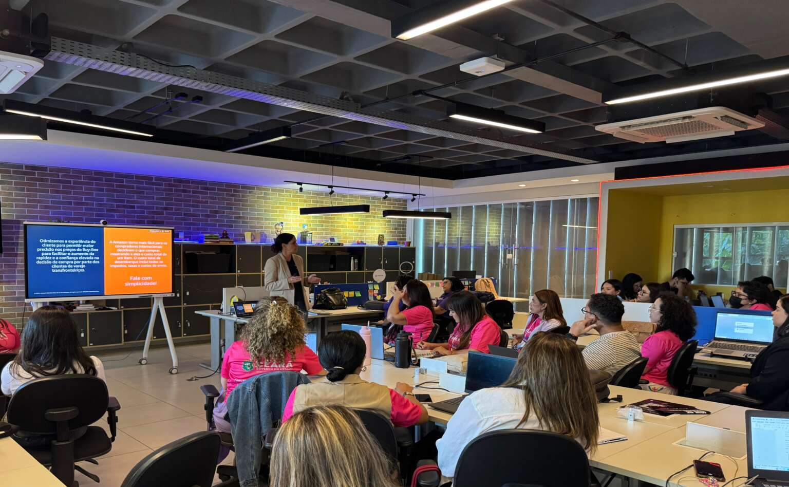 Segundo dia do Hackathon “Tech Por Elas” é marcado por treinamento e workshops práticos