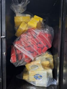Mulher que trazia mais de 67kg de drogas de São Paulo para o Ceará é presa pela Polícia Federal em Canindé