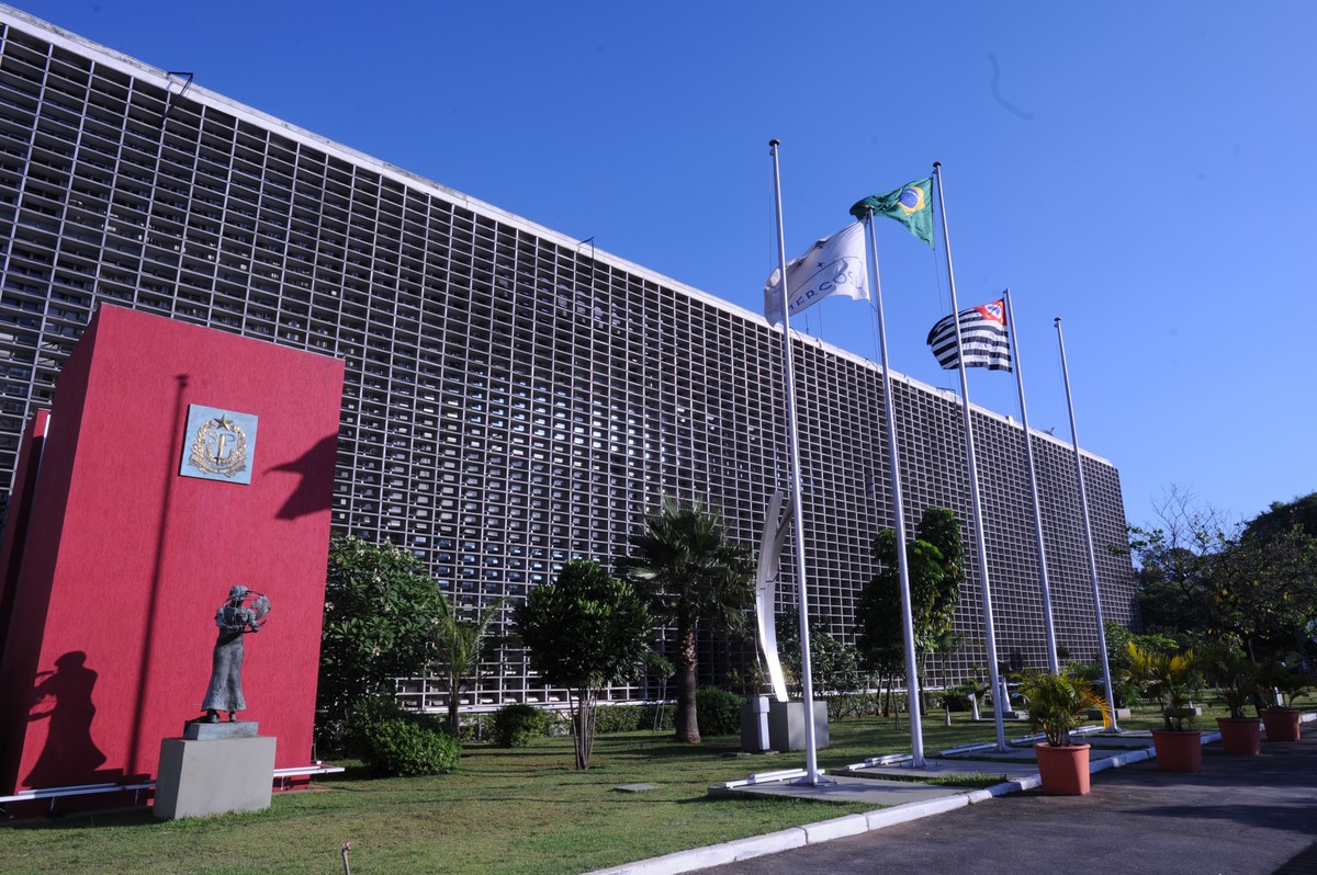 Alesp começa a discutir projeto de Tarcísio que permite reduzir orçamento da educação estadual | São Paulo