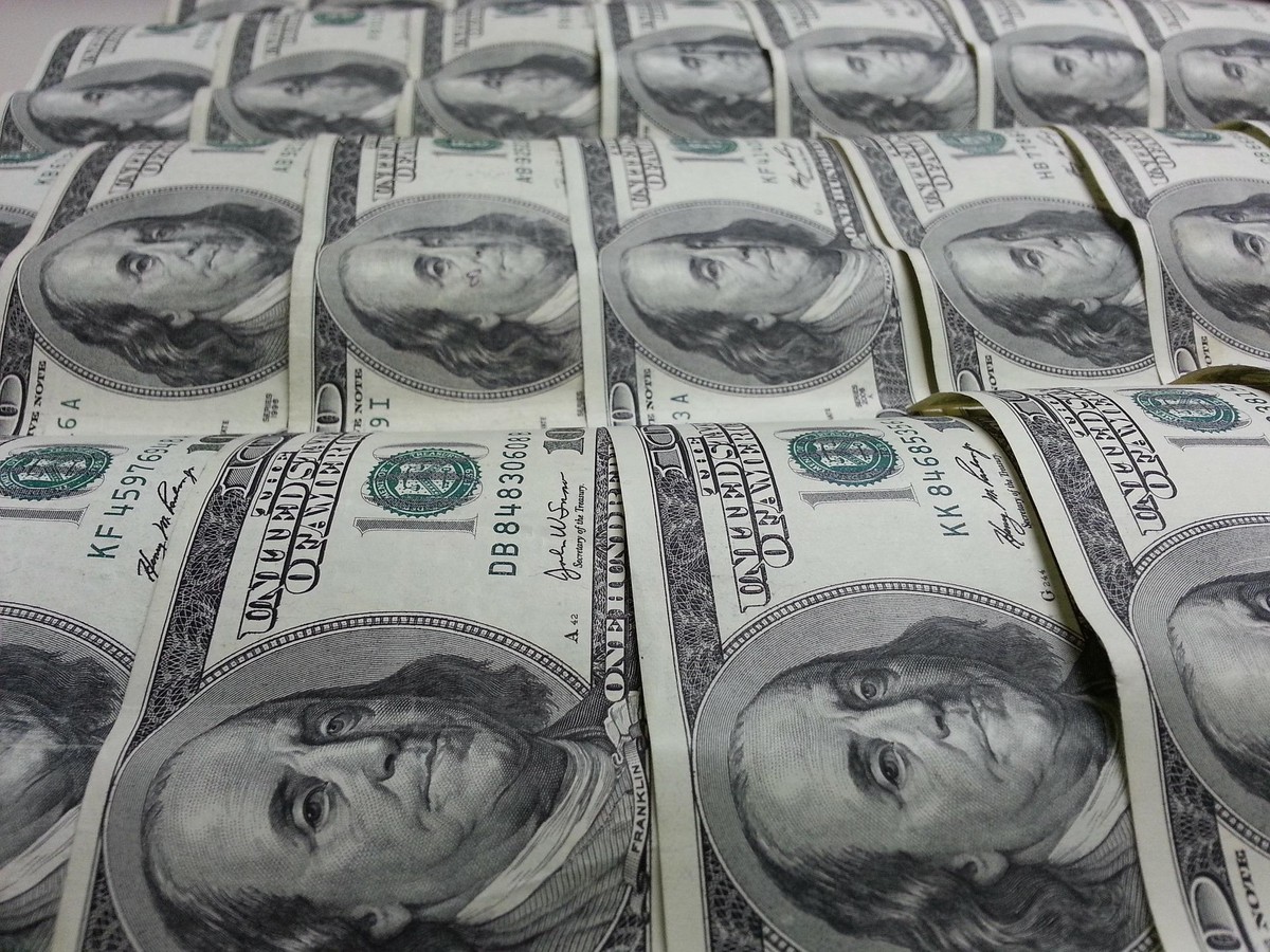 Fluxo cambial fica negativo em US$ 1,989 bilhão na semana até 14 de novembro | Finanças