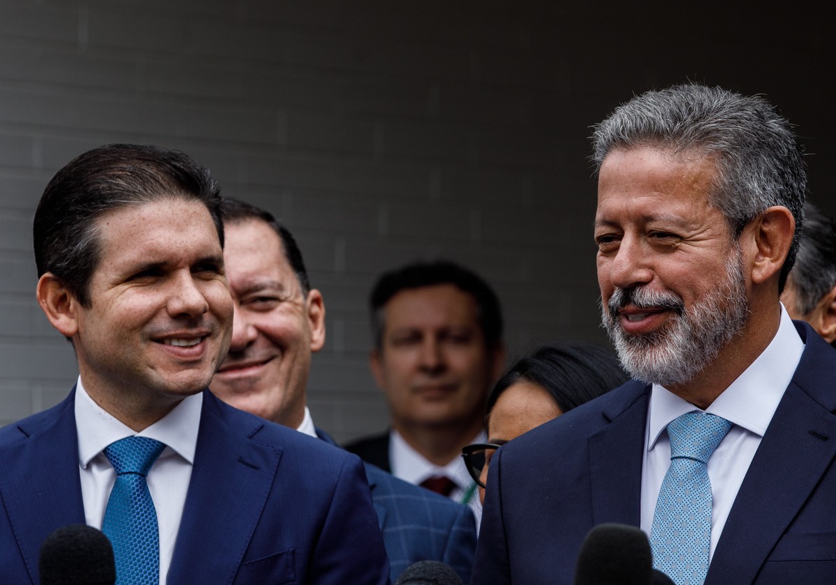 Em troca do apoio à Motta, PL quer 1ª vice-presidência da Câmara; PT negocia vaga no TCU e União Brasil quer CCJ | Política