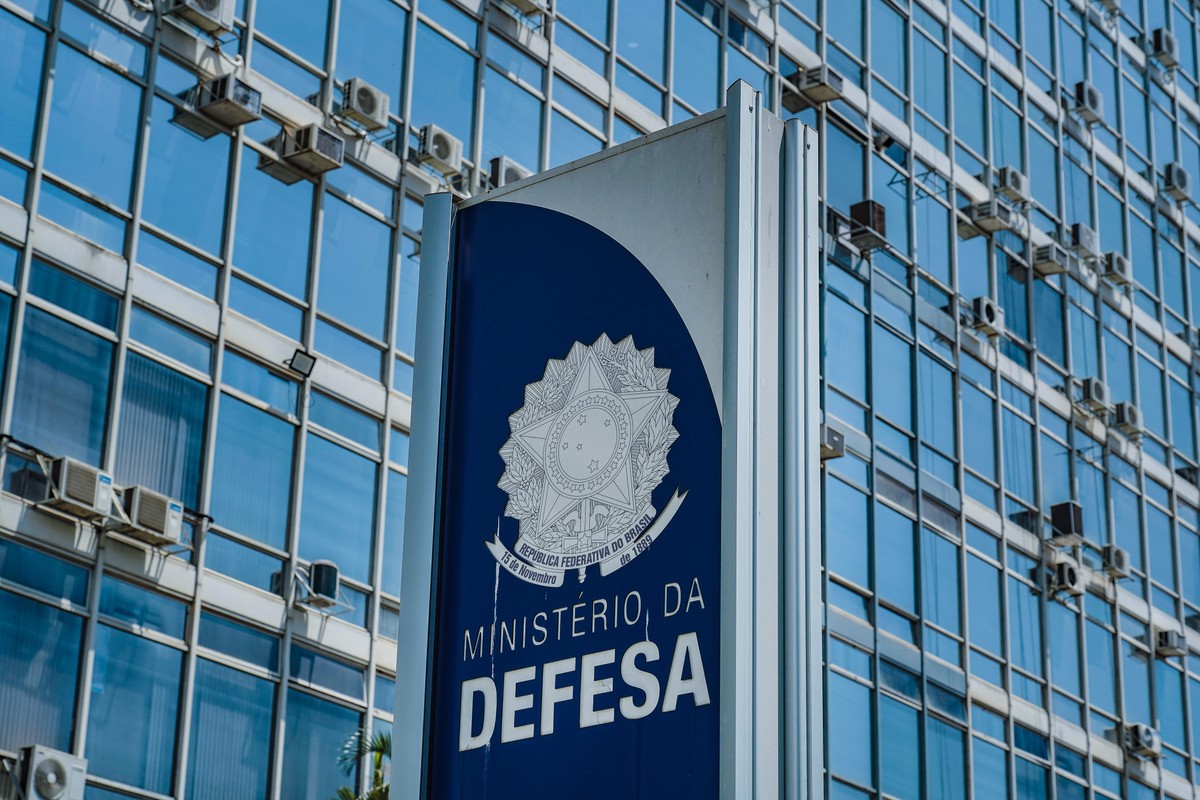 Governo tenta fechar pacote de gastos, mas falta definição sobre corte na previdência de militares | Política