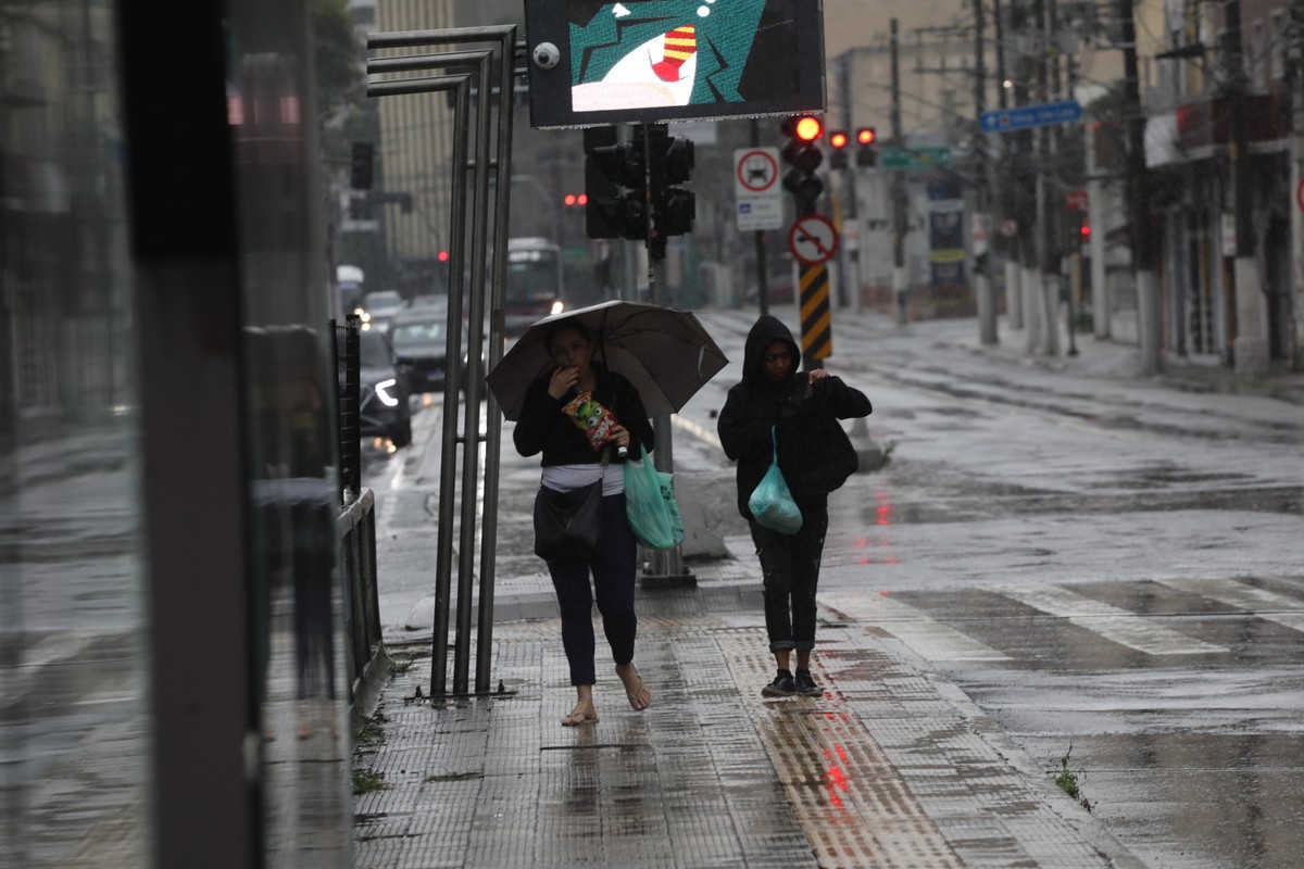 Novos temporais vão atingir 20 estados neste fim de semana, afirma Inmet | Brasil