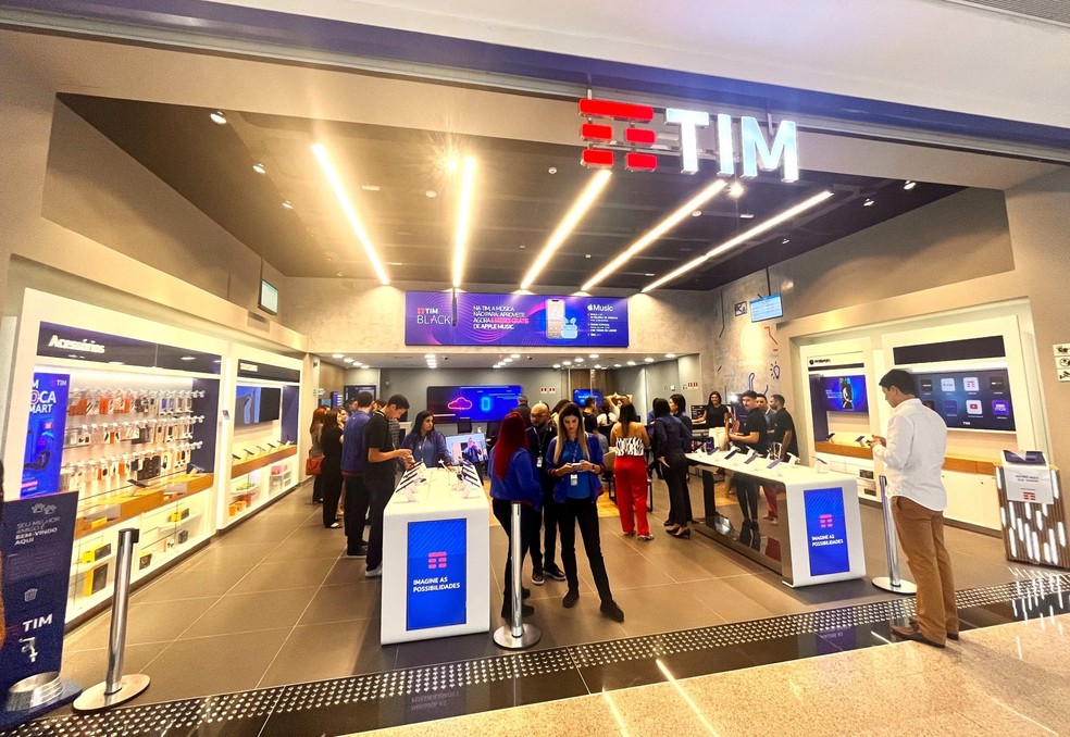 TIM Brasil tem lucro de R$ 805 milhões no 3º trimestre, alta de 12,4% | Empresas