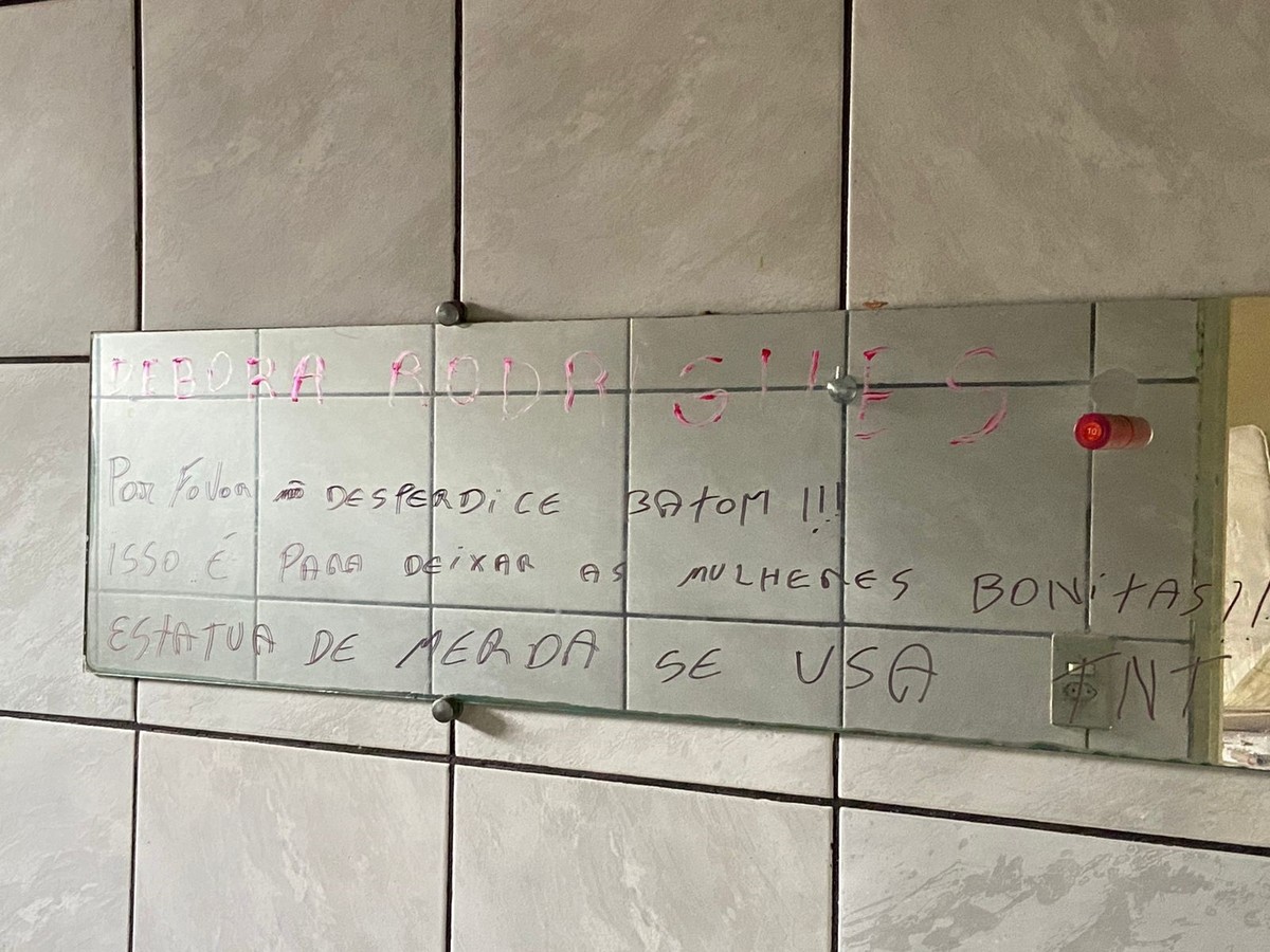 'Estátua de merda se usa TNT' estava escrito em casa de homem que atacou STF