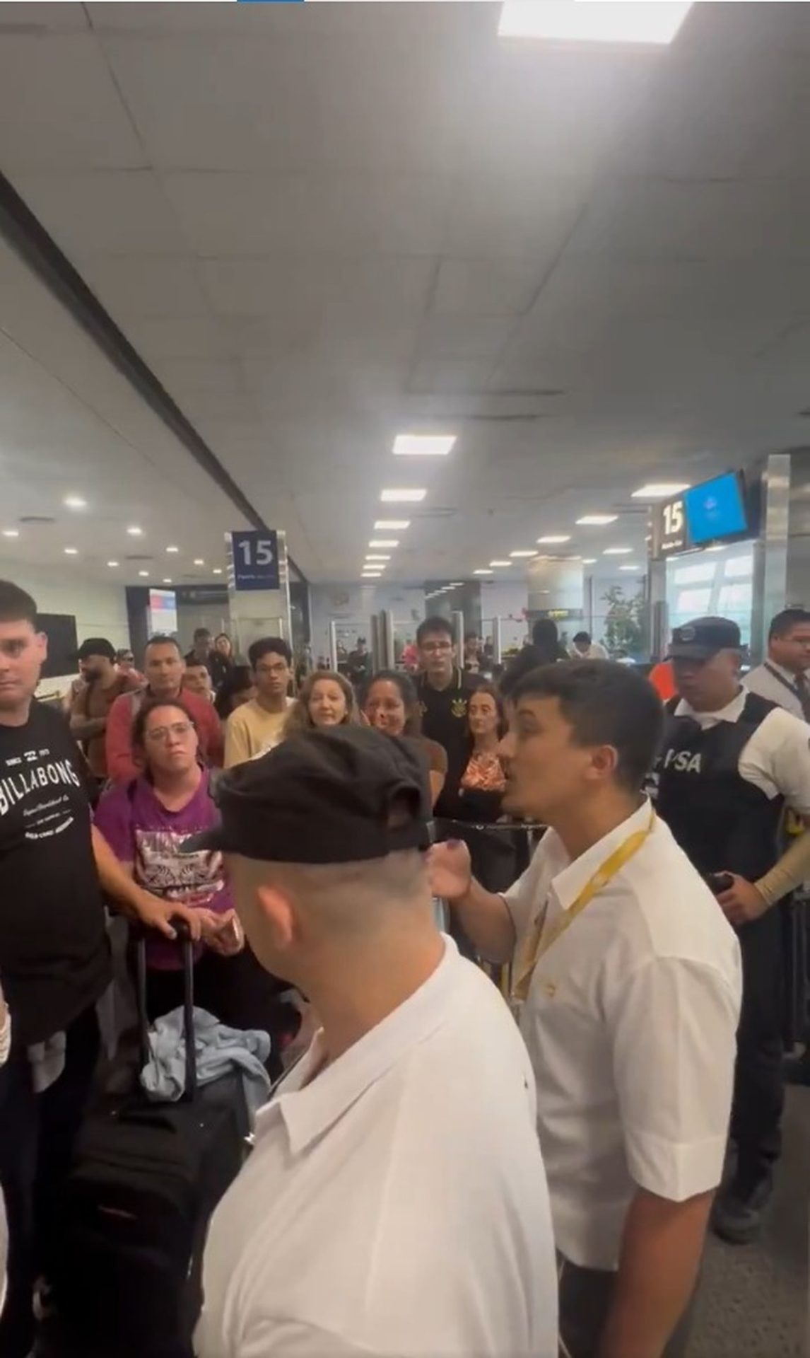 Torcedores de Atlético-MG e Botafogo enfrentam problemas para embarcar para a Argentina | Rio de Janeiro