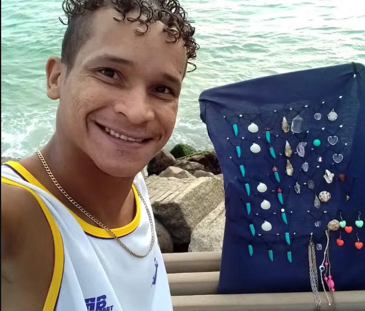 Parentes de homem que morreu sentado em UPA no Rio vão processar envolvidos: 'desumano' | Rio de Janeiro