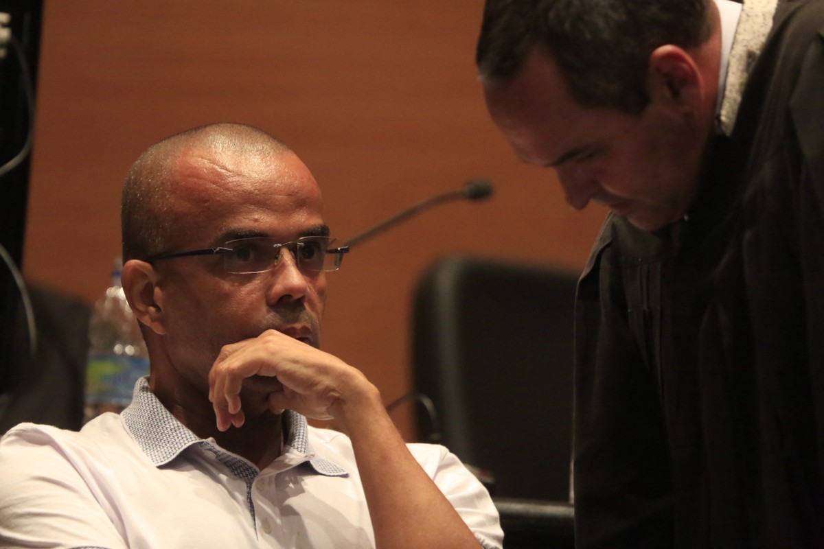 Áudios mostram negociações da quadrilha de roubo de cargas chefiada por Fernandinho Beira-Mar | Rio de Janeiro