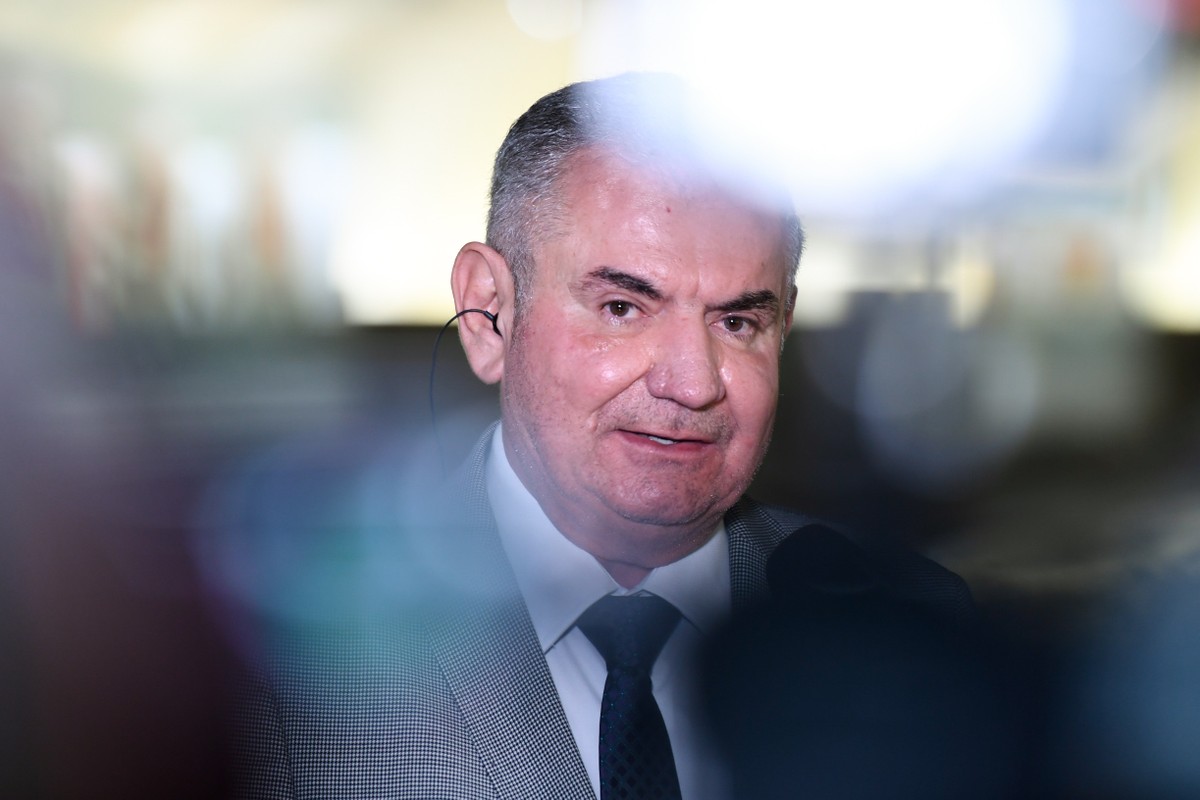 Relator defende votar orçamento em 2025 para esperar reforma ministerial e troca no comando do Congresso | Política