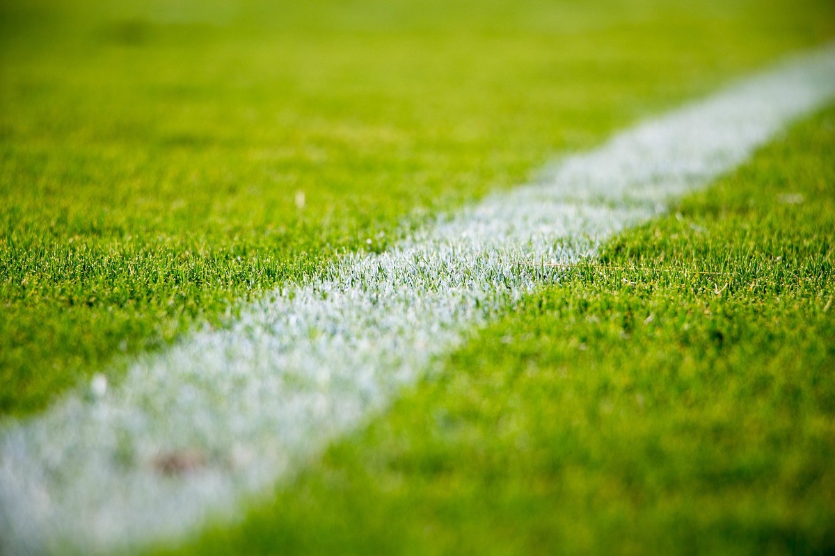 Onde assistir a Everton x Liverpool pela Premier League e aos outros jogos deste sábado (7) | Esporte