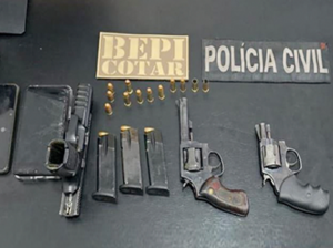 Criminosos que atiraram contra PM em Boa Viagem já respondiam por vários crimes e um era foragido do DF