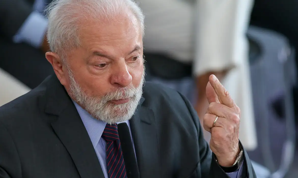 Datafolha: Lula tem 35% de aprovação e 34% de reprovação após 2 anos de governo
