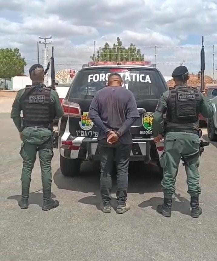 Força Tática cumpre mandado de prisão no Distrito de Tucuns- Crateús – Blog Tony Sales