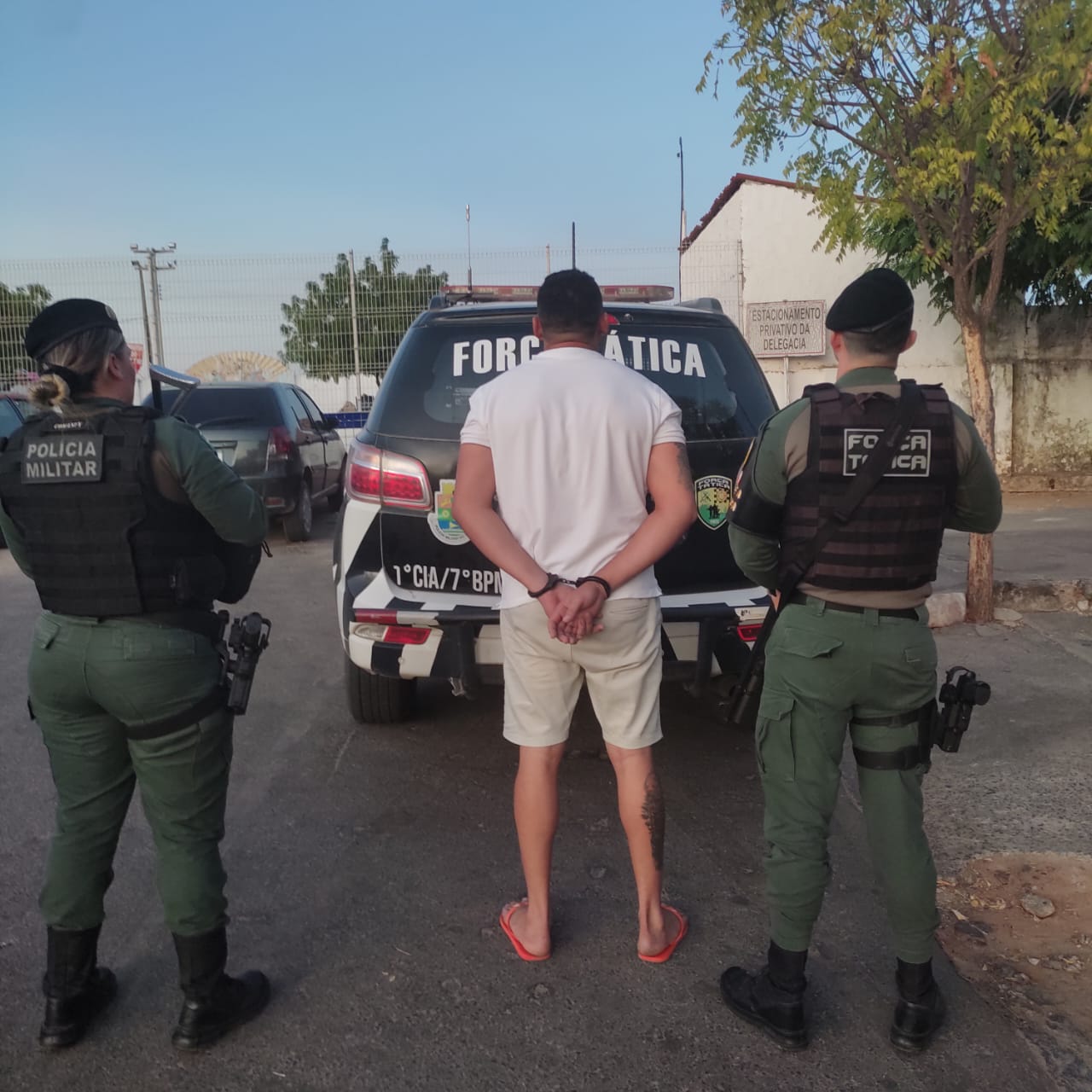 Força Tática cumpre mandado de prisão em Crateús – Blog Tony Sales