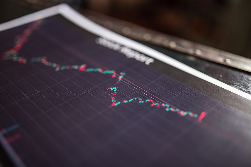 Ibovespa avança com suporte de commodities e CSN Mineração sobe mais de 6% | Finanças