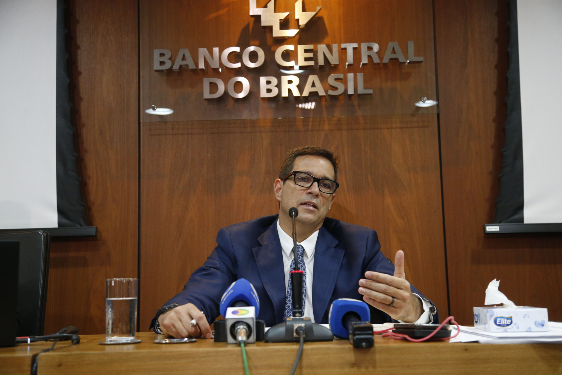 PDT aciona o STF contra política de juros do Banco Central