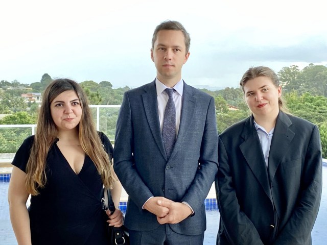 “Se você fica calado, então você apoia Putin”
