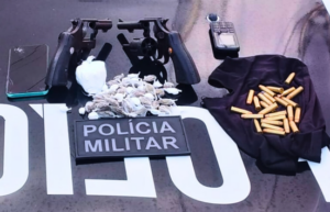 Suspeito é preso com armas, drogas e munições em Senador Pompeu