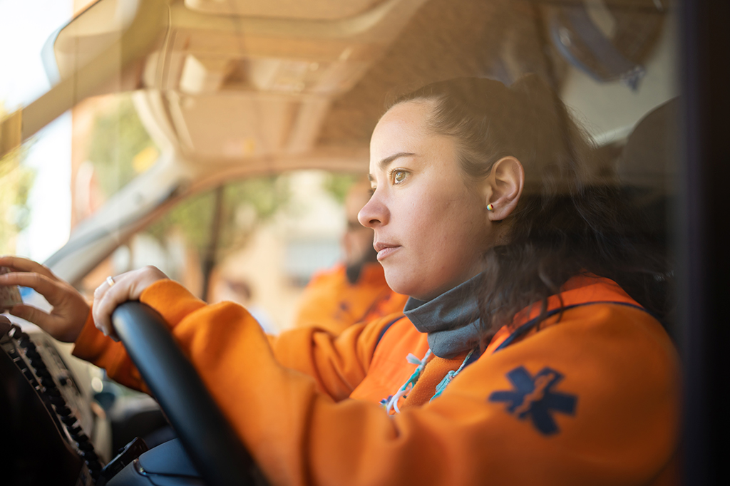 Taxistas e motoristas de ambulância têm menos cha...