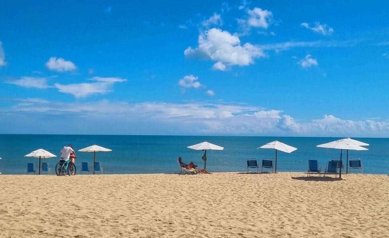 “Vai dar praia?” Fortaleza tem 21 trechos próprios para banho neste fim de semana