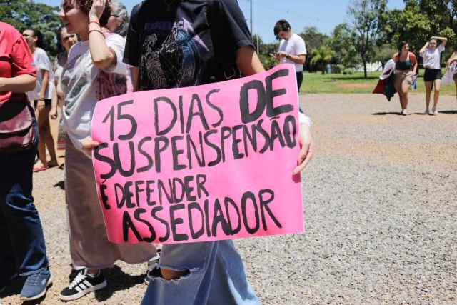 acadêmicas da UnB protestam após denúncia da Pública