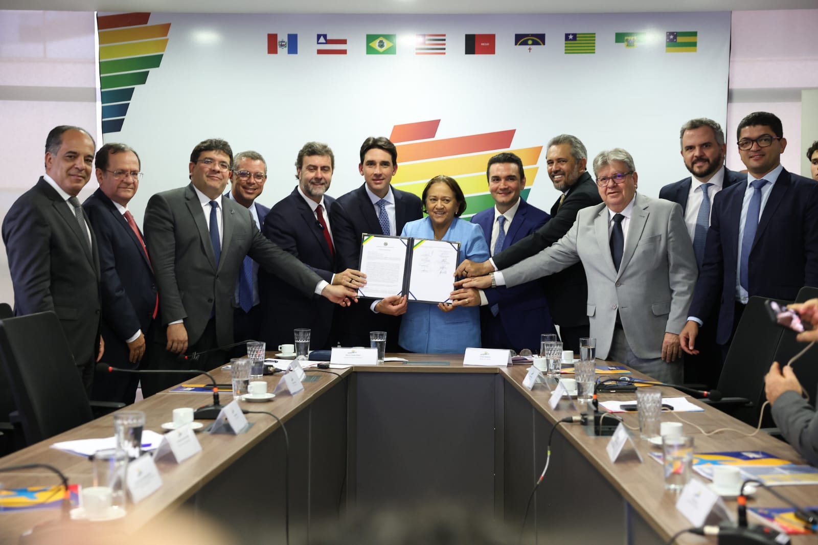 Governador Elmano de Freitas participa do lançamento do Programa de Aceleração do Turismo Internacional Nordeste, em Brasília