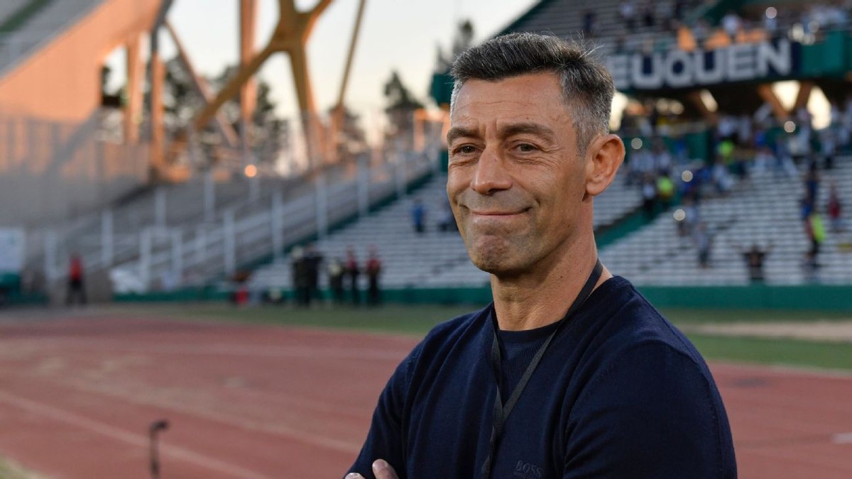 Santos anuncia Pedro Caixinha como novo treinador | Esporte
