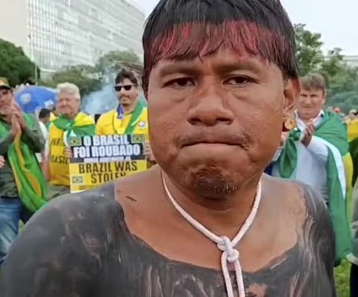 Prisão de cacique acusado de incitar atos antidemocráticos é mantida após audiência de custódia | Política