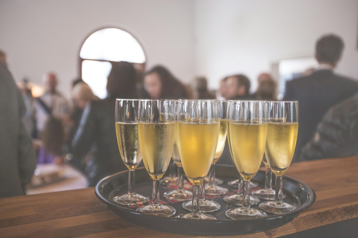 Este é o ano da festa de Natal sem álcool no escritório? | Carreira
