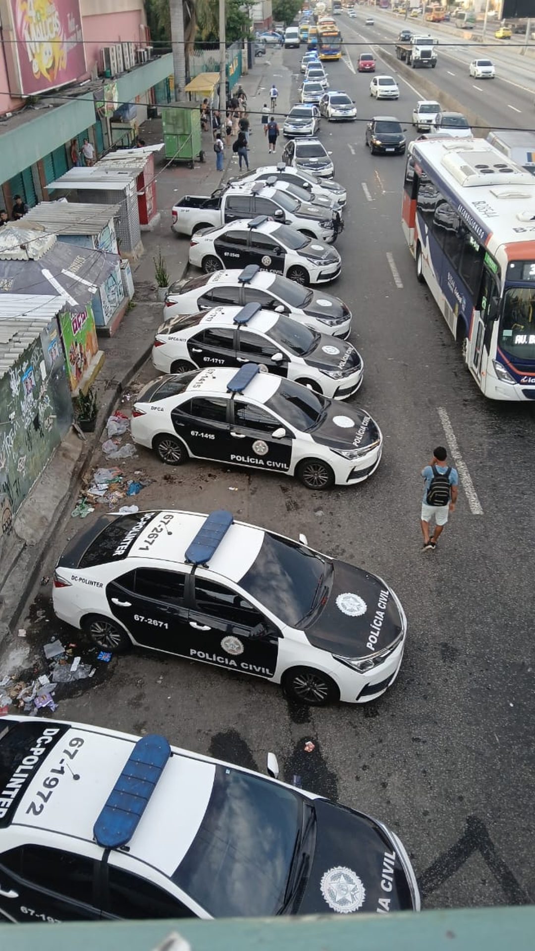 Polícia Civil faz megaoperação no Complexo da Maré, na Zona Norte | Rio de Janeiro