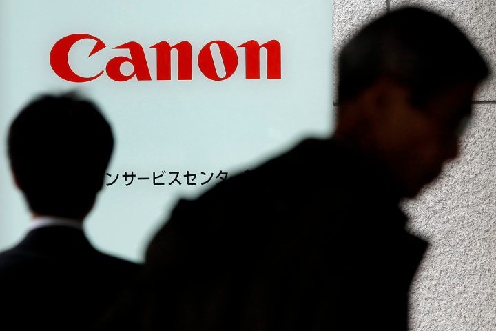 Canon estuda terceirizar montagem de produtos de custo mais baixo no exterior